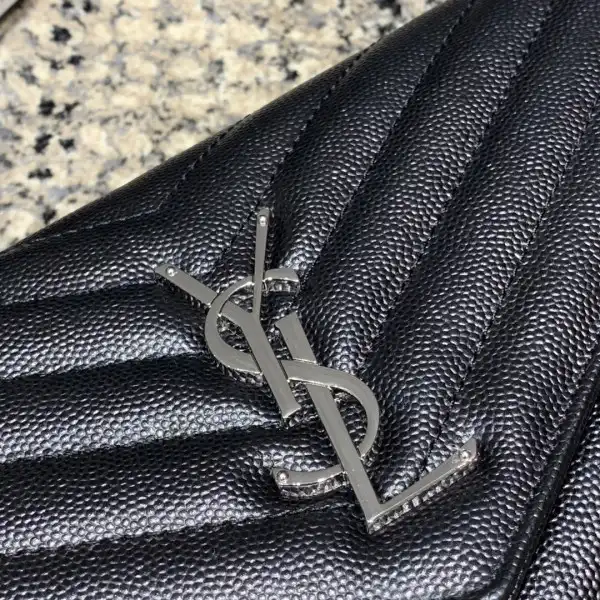 Firstbag Ru YSL CASSANDRE MATELASSÉ CHAIN WALLET