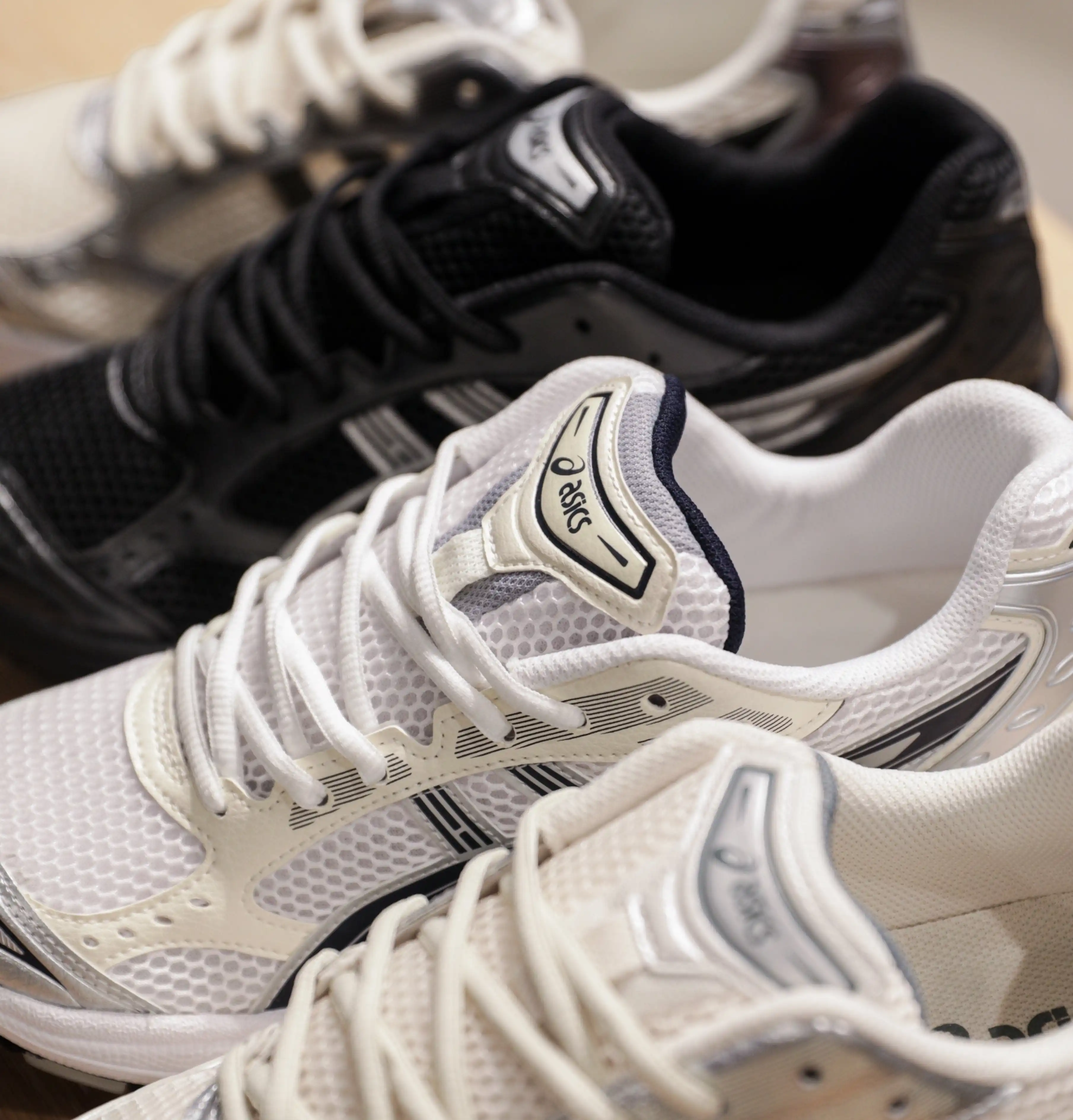 ASICS Gel-Kayano 14 White Midnight W