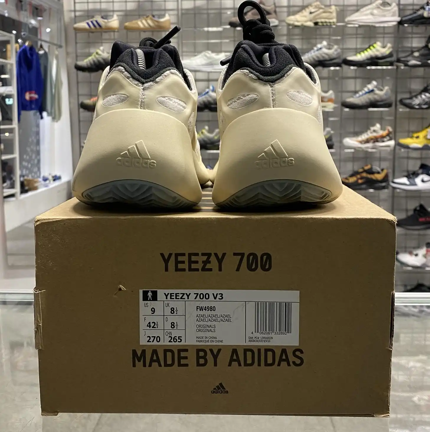 Adidas Yeezy 700 V3 'Azael' UK8.5