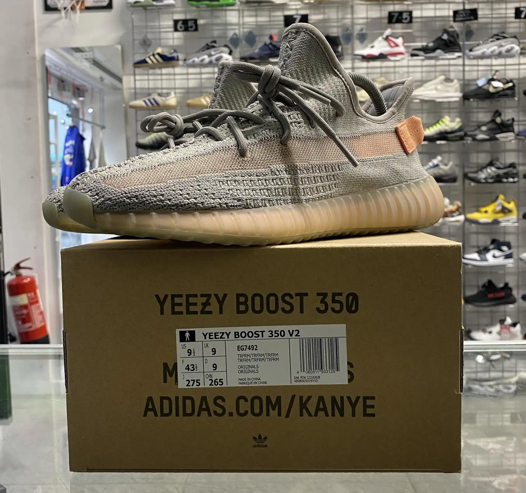 Yeezy Boost 350 V2 'True Form' UK9