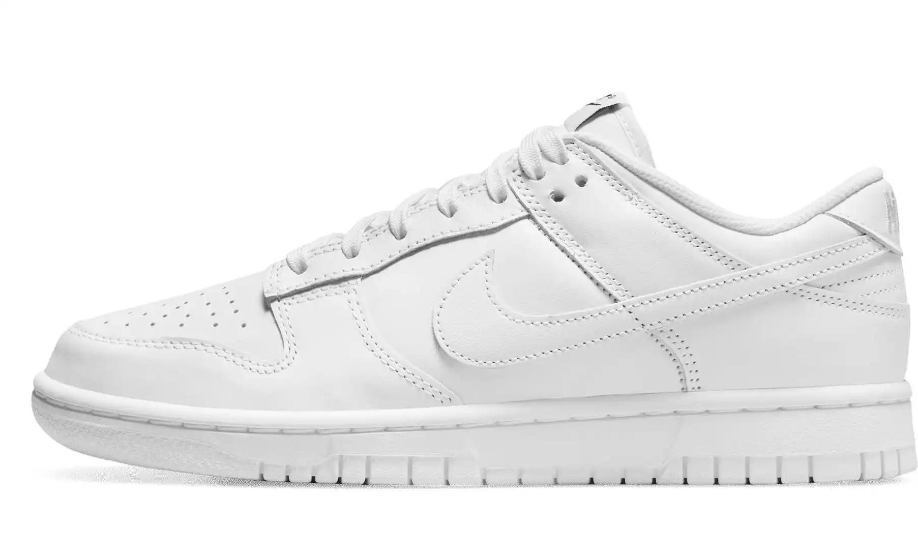Nike Dunk Low Triple White 2021 W