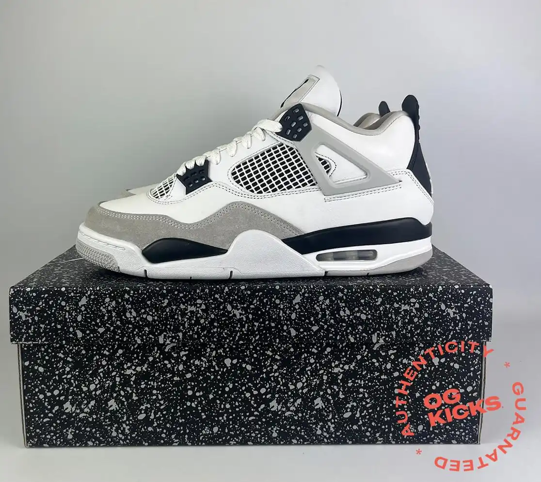 Jordan 4 Retro Military Black UK9