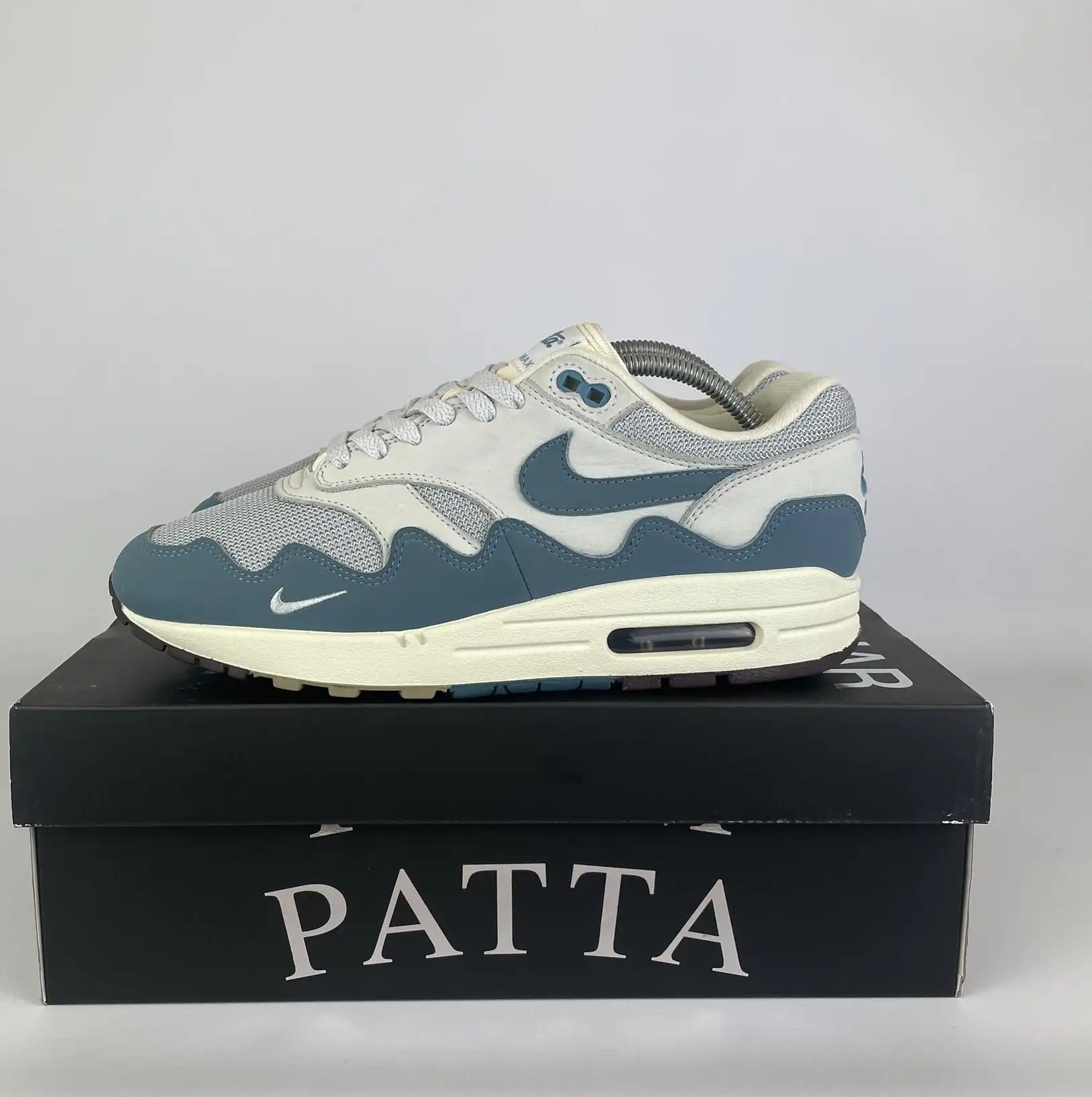 Nike Air Max 1 Patta Waves Noise Aqua (with Bracelet) UK7.5