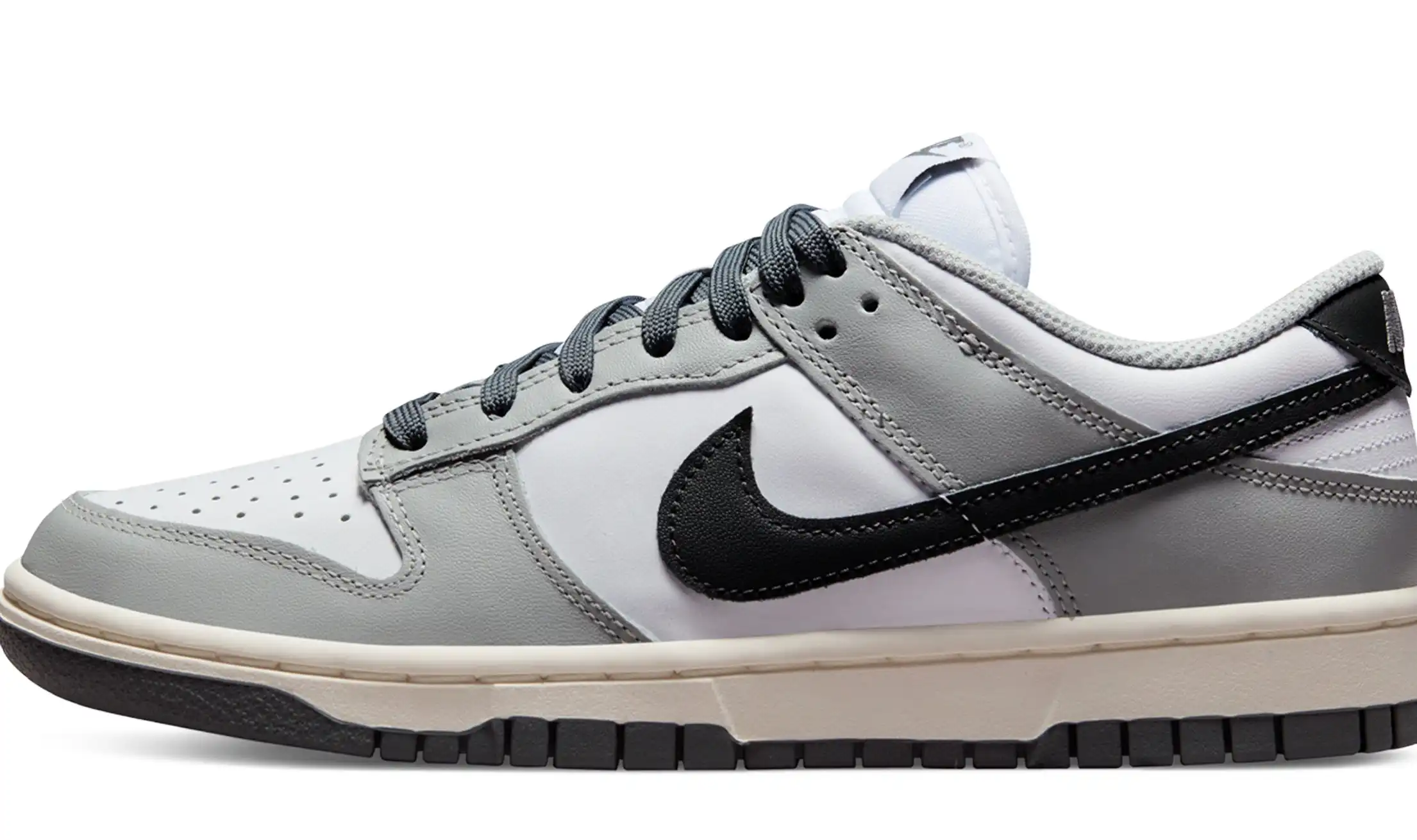 Nike Dunk Low Light Smoke Grey W