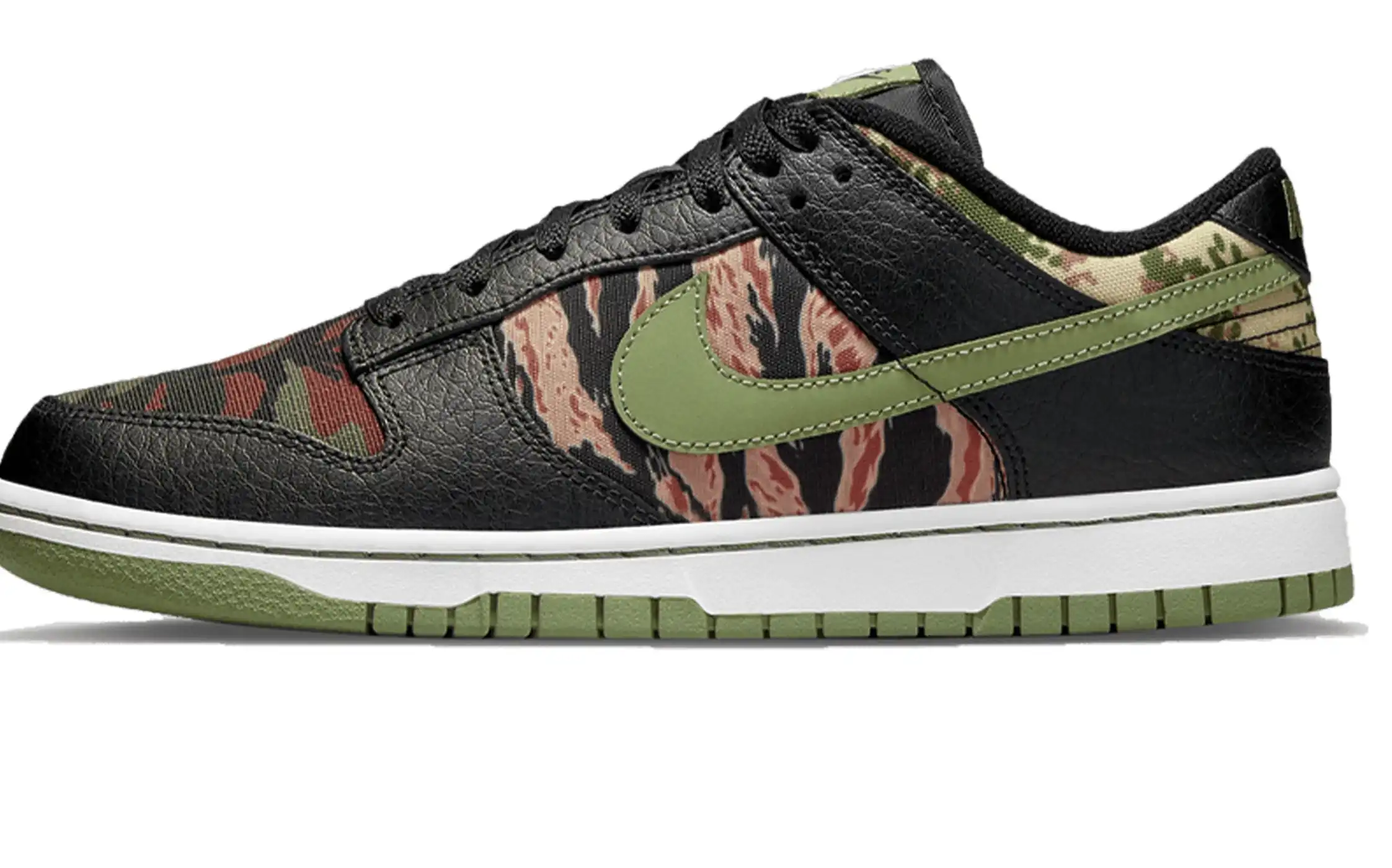 Nike Dunk Low SE 'Black Multi-Camo'