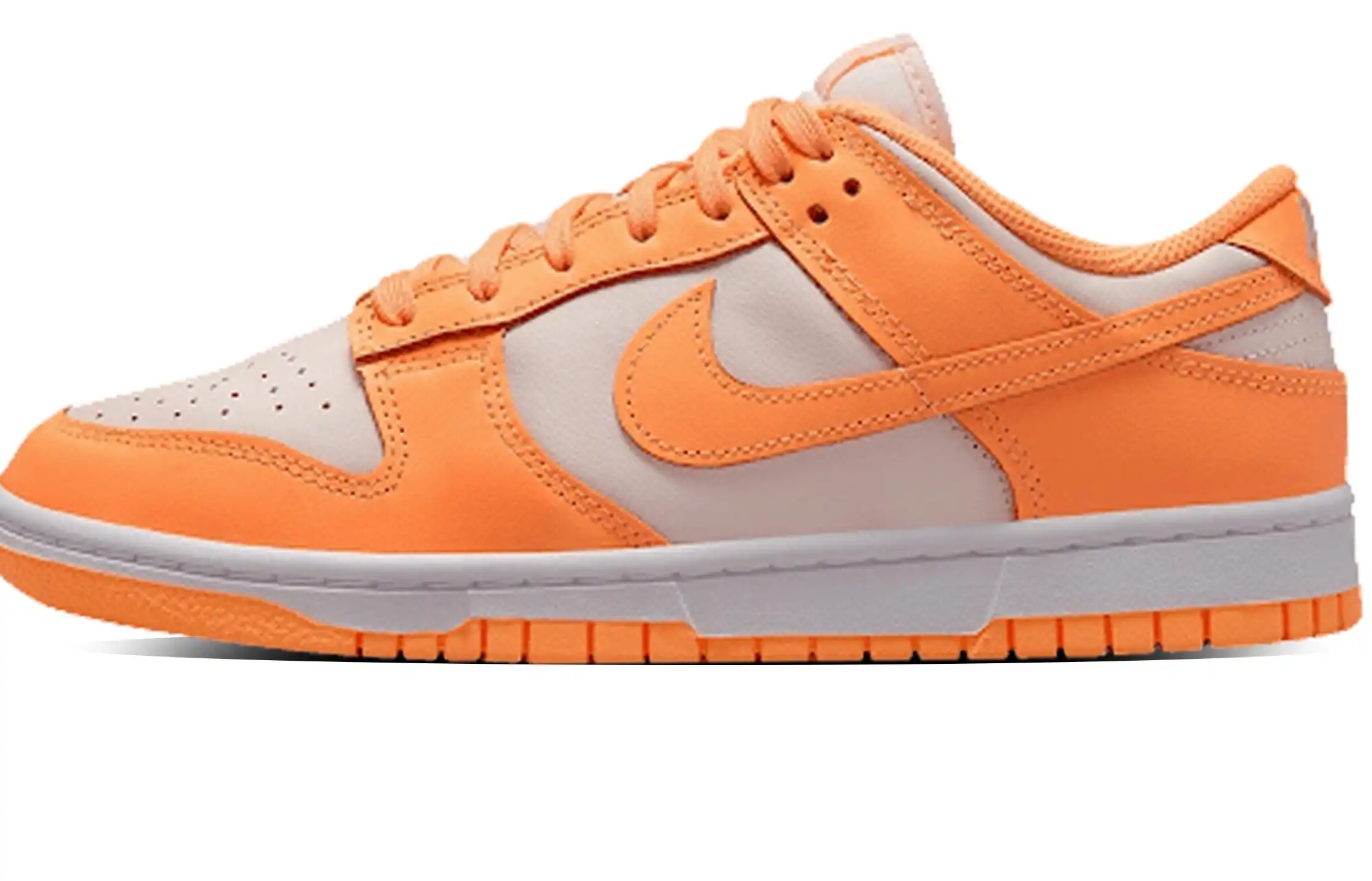 Nike Dunk Low Peach Cream W
