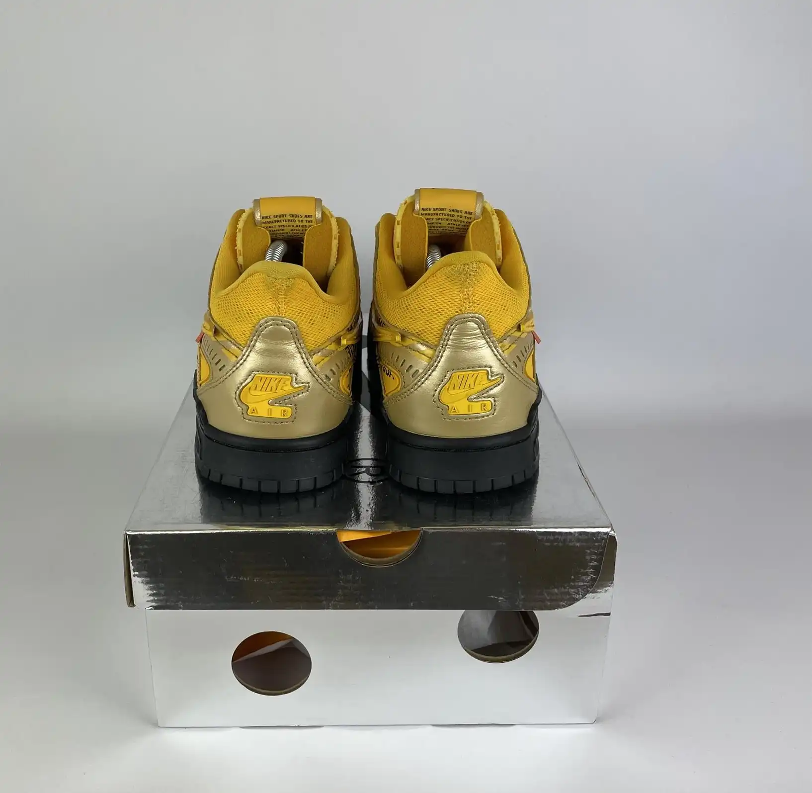 Nike Air Rubber Dunk Off-White University Gold UK8.5