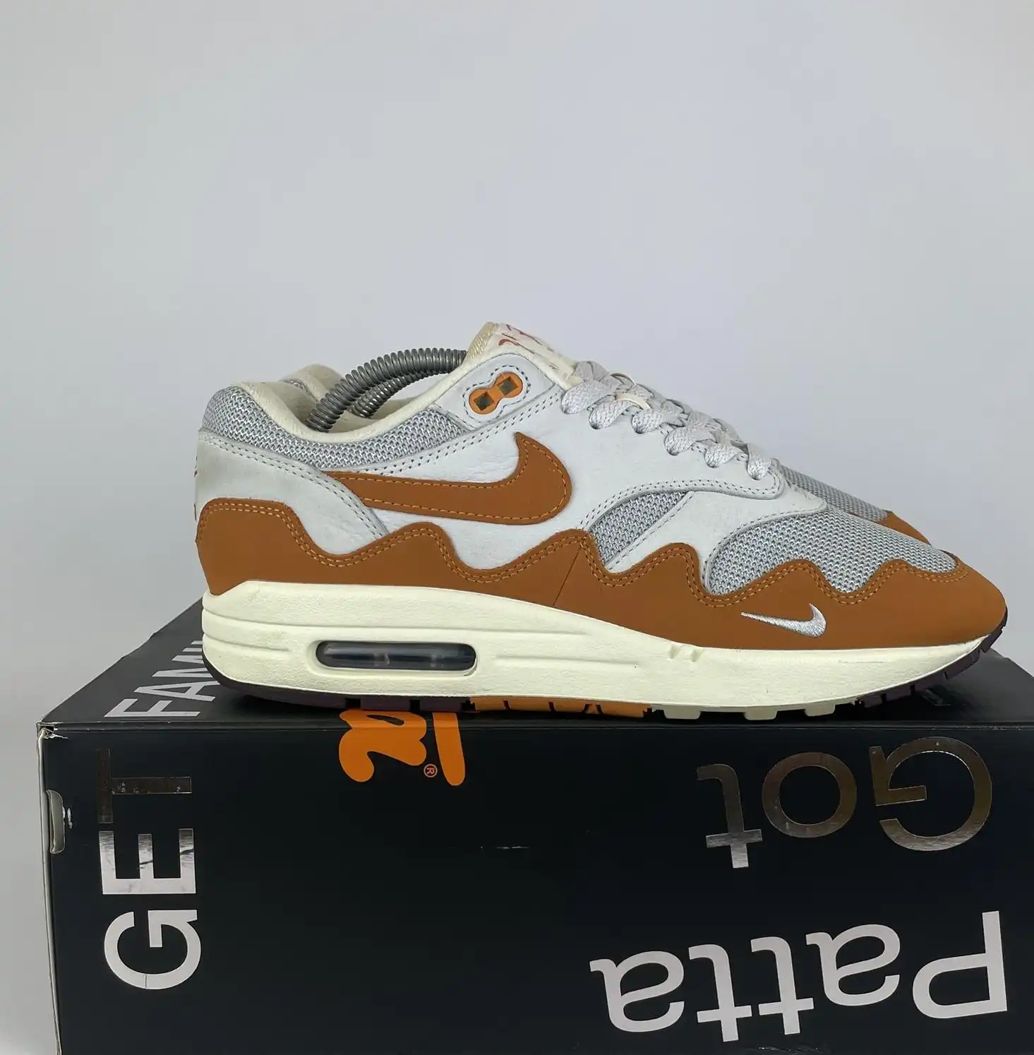 Nike Air Max 1 Patta Waves Monarch (with Bracelet) UK7
