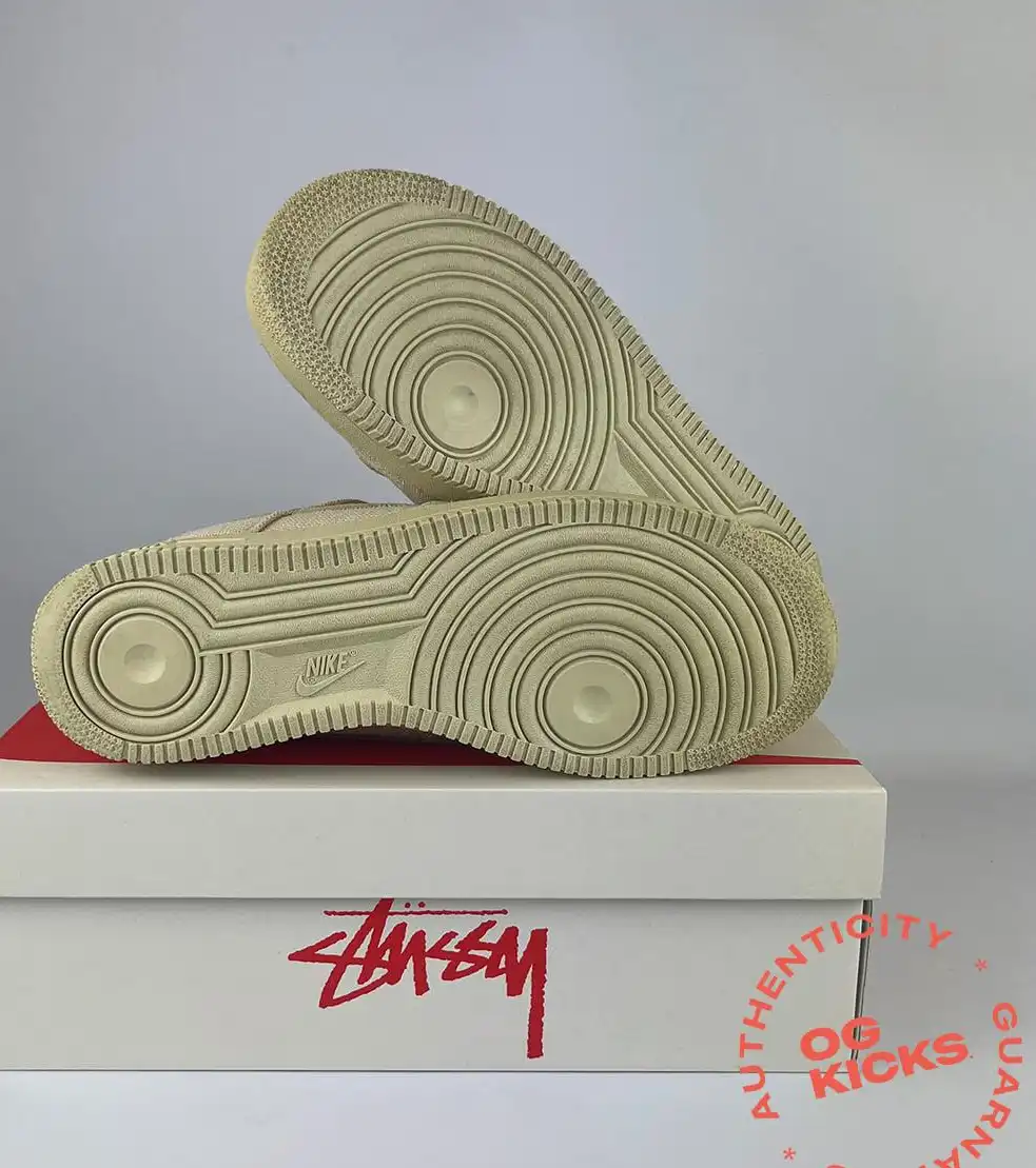 Nike Air Force 1 Low Stussy Fossil UK9