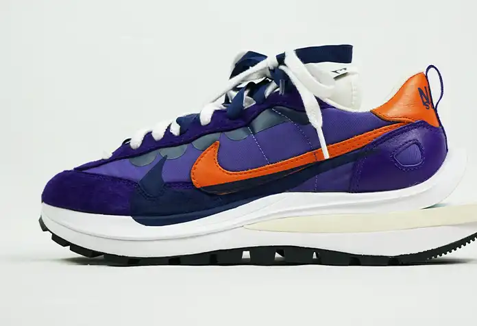 Nike Vaporwaffle sacai Dark Iris