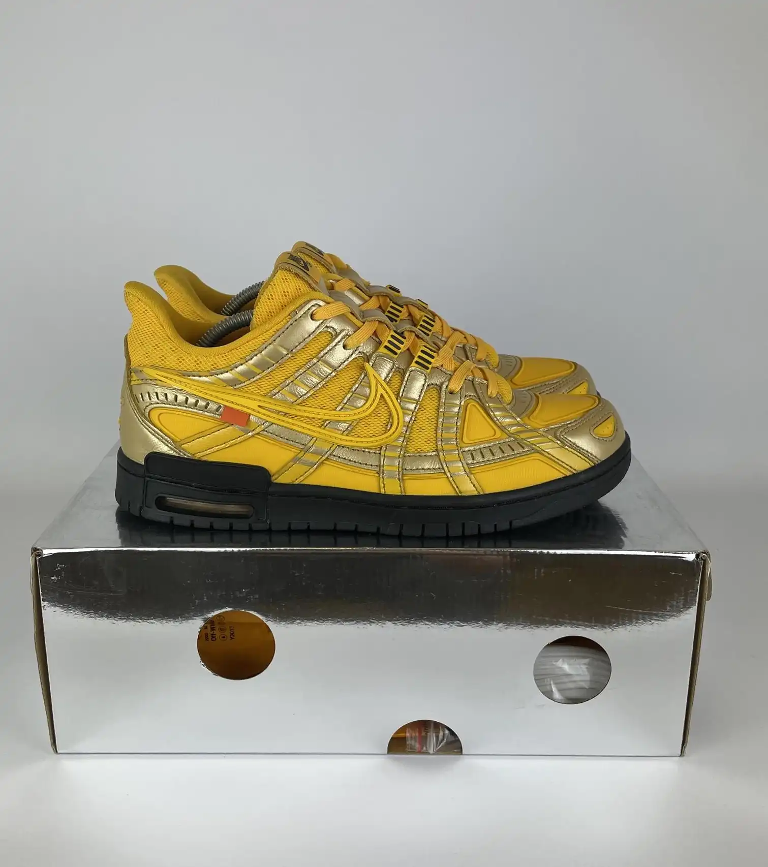 Nike Air Rubber Dunk Off-White University Gold UK8.5