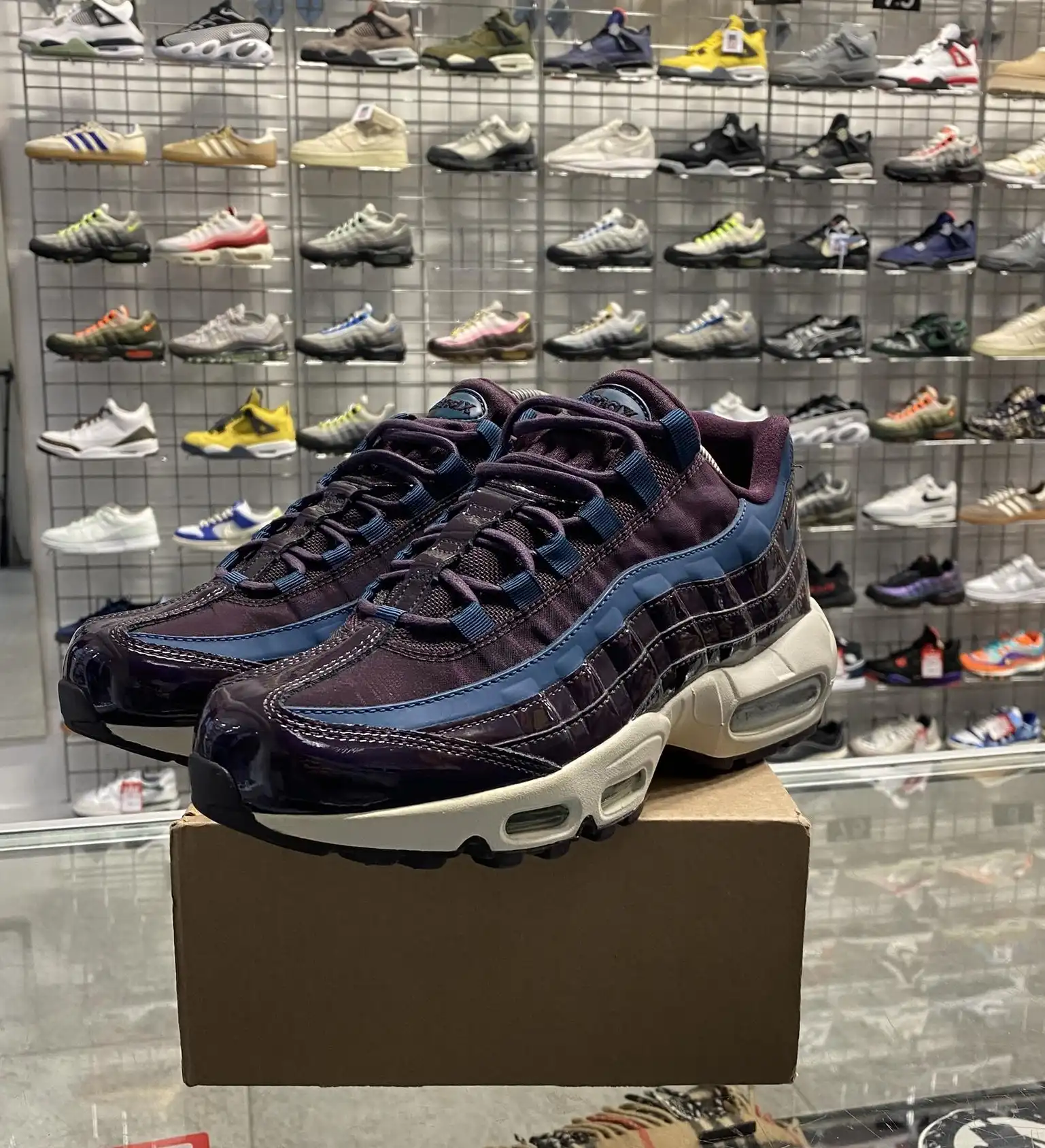Nike Air Max 95 'Patent Purple' UK7 (No Box)