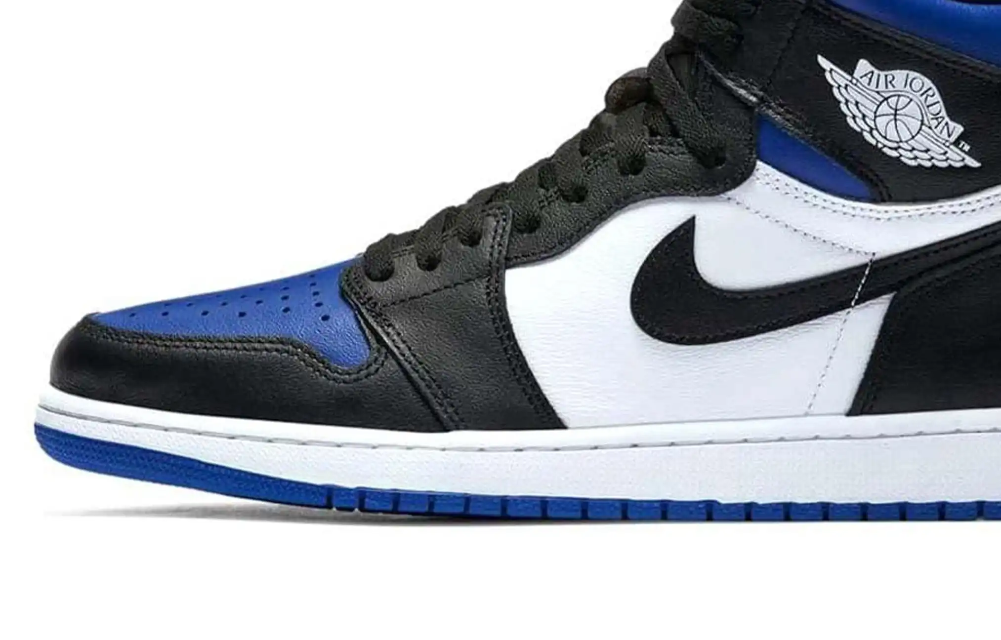 Air Jordan 1 Retro High Royal Toe