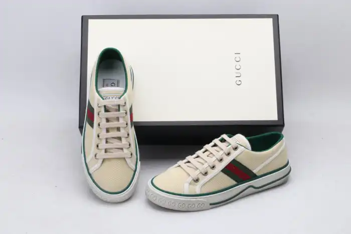 GUCC LOW-TOP SNEAKER