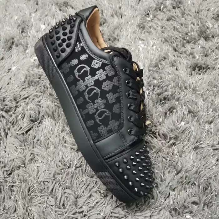 Cheap Christian Louboutin Louis Junior Spikes