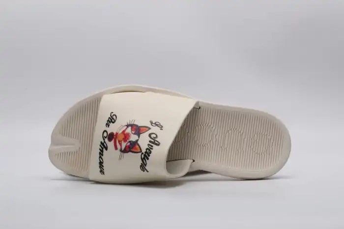 GUCC SLIPPERS