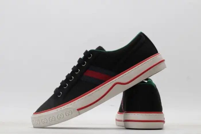 GUCC LOW-TOP SNEAKER