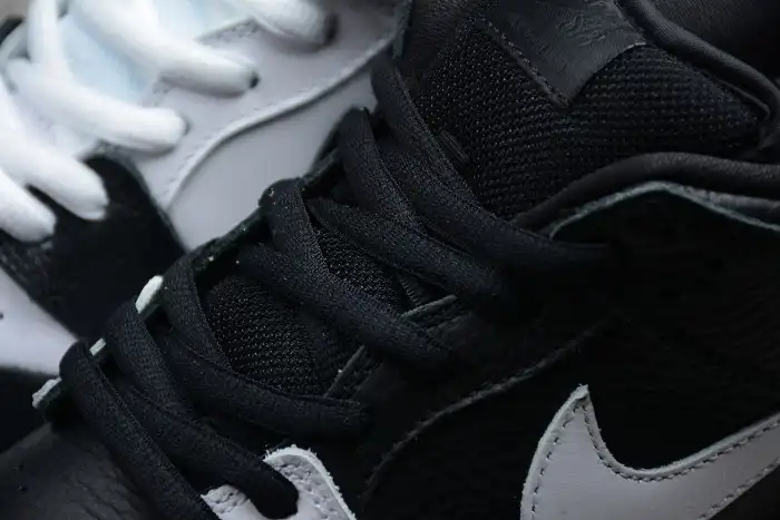 Cheap Nike SB Dunk Low Yin Yang 313170-023