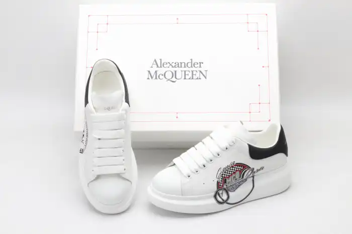 MQ SNEAKERS