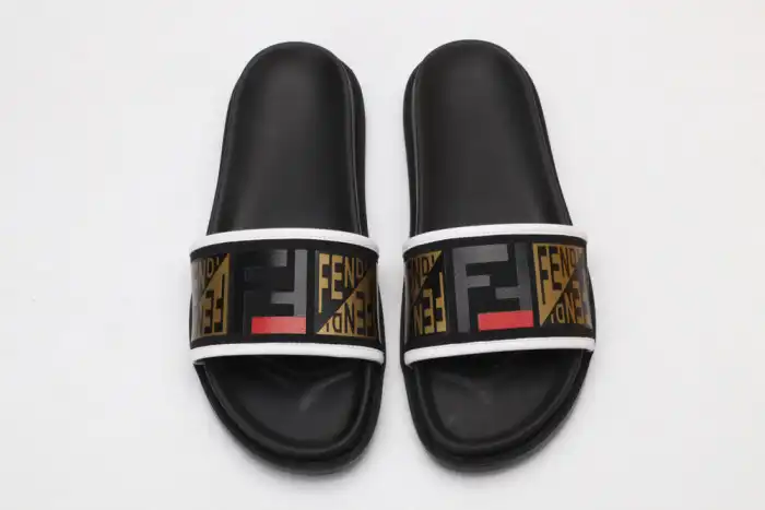 Fend1 Slippers