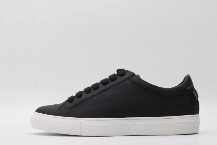 Givench LOW-TOP SNEAKER