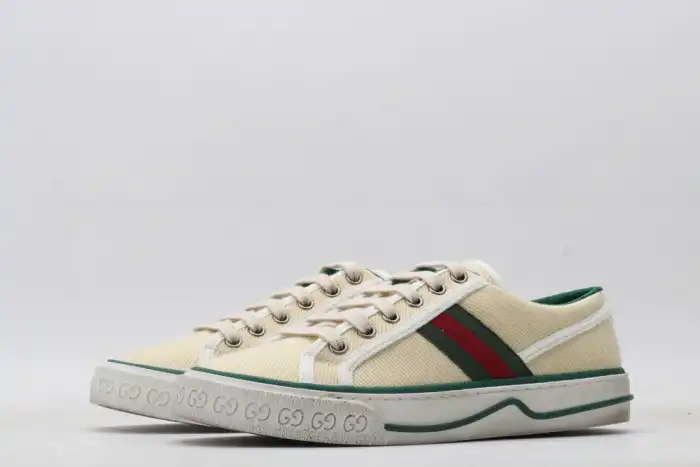 GUCC LOW-TOP SNEAKER