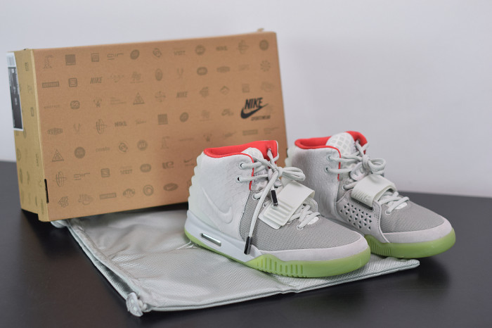 Nike Air Yeezy 2 NRG "Pure Platinum" 508214-010