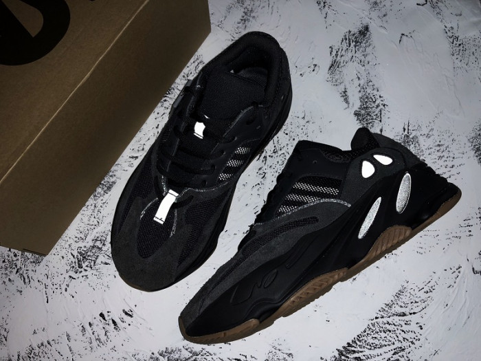 Adidas Yeezy Boost 700 Utility Black FV5304