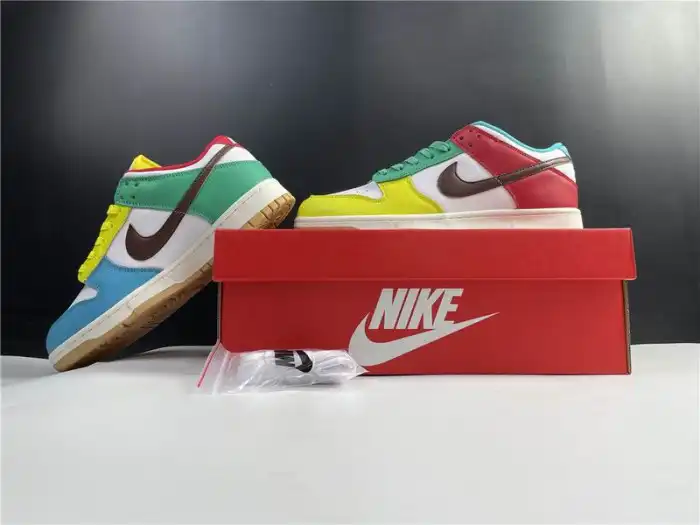 Nike Dunk SB Low Free 99 DH0952-100