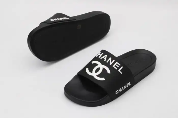 CHANE1 SLIPPERS