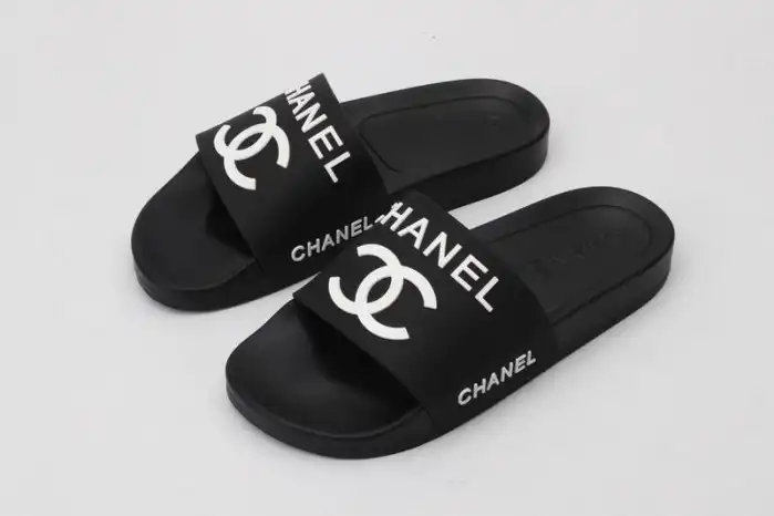 CHANE1 SLIPPERS