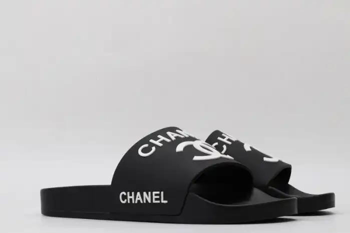 CHANE1 SLIPPERS