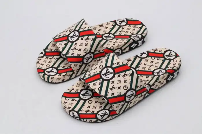 Loui Vuitto SLIPPERS