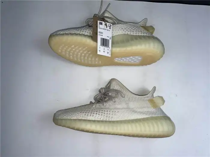 ADIDAS YEEZY BOOST 350 V2 GY3438