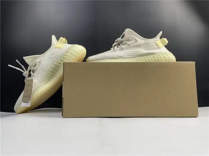 ADIDAS YEEZY BOOST 350 V2 GY3438