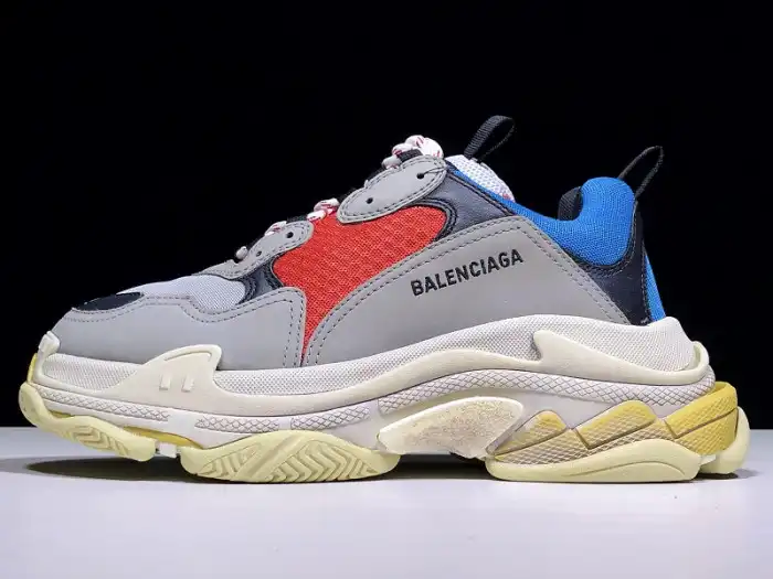 BLCG Triple S Grey Red Blue (2018 Reissue) 533883 W0902 4365