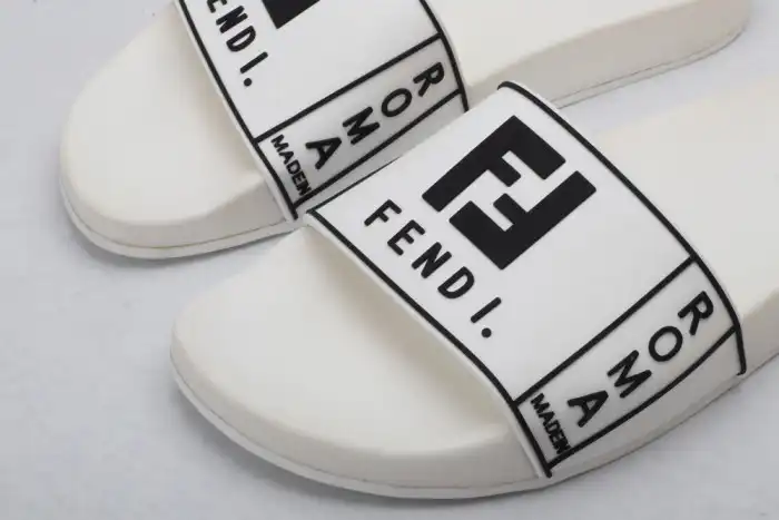 Cheap Fend1 Slippers