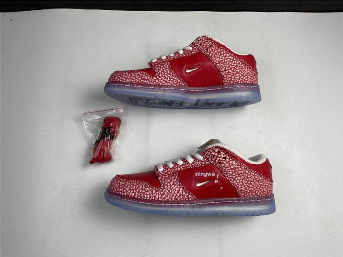 Onekick Nike Dunk SB Low Stingwater Magic Mushroom DH7650-600