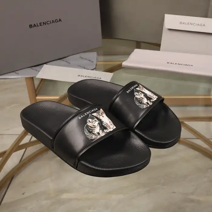 Rep BLCG SLIPPERS