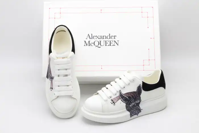 MQ SNEAKERS