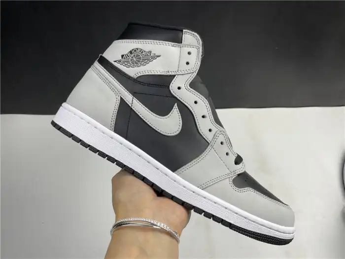 Air Jordan 1 Retro High Black White Light Smoke Grey 555088-035