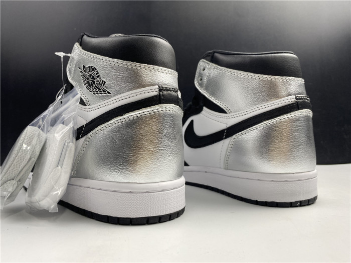 AIR JORDAN 1 HIGH OG WMNS SILVER TOE CD0461-001