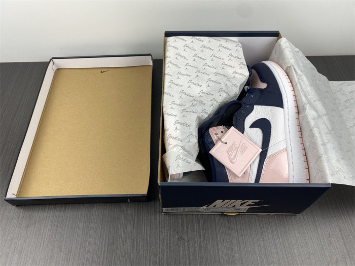 Air Jordan 1 High OG Atmosphere DD9335-641