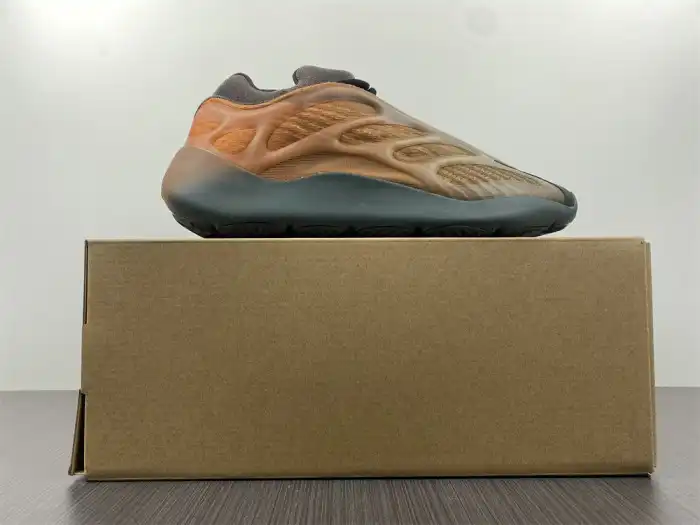 Cheap Adidas Yeezy Boost 700 V3 Copfade GY4109