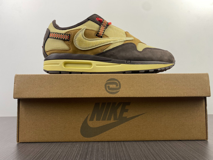 Onekick TRAVIS SCOTT x NIKE AIR MAX 1 DO9392-200