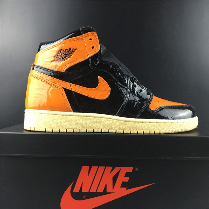 Air Jordan 1 Retro High Shattered Backboard 3.0 - 555088-028