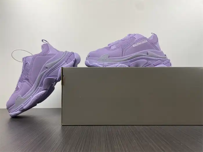 BLCG TRIPLE S SNEAKER