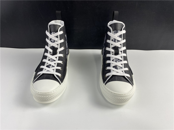 DR B23 High Top Oblique Sneaker Black & White