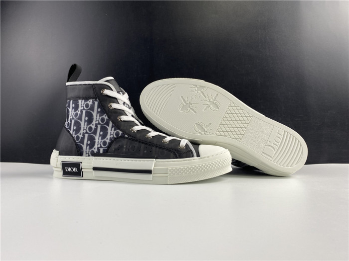 DR B23 High Top Oblique Sneaker Black & White