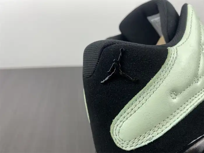 Rep Onekick Air Jordan 13 Retro Low Single's Day (2021) DM0803-300